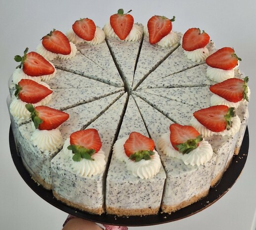 Makový cheesecake